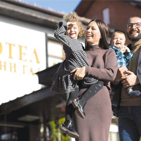 Hotel Ravni Gaj Knic Kültér fotó