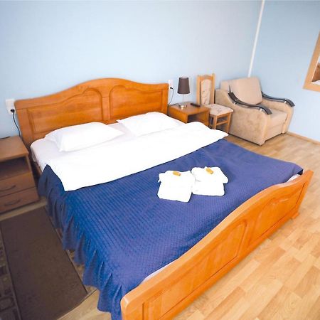 Hotel Ravni Gaj Knic Kültér fotó